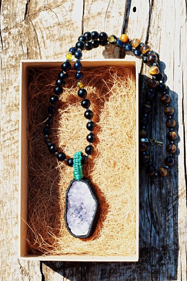 Caotica Necklace